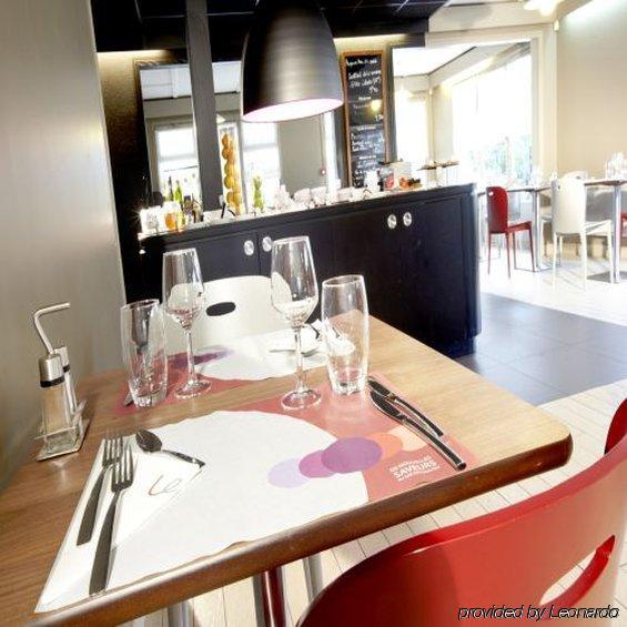 Campanile Lens Hotel Restoran gambar